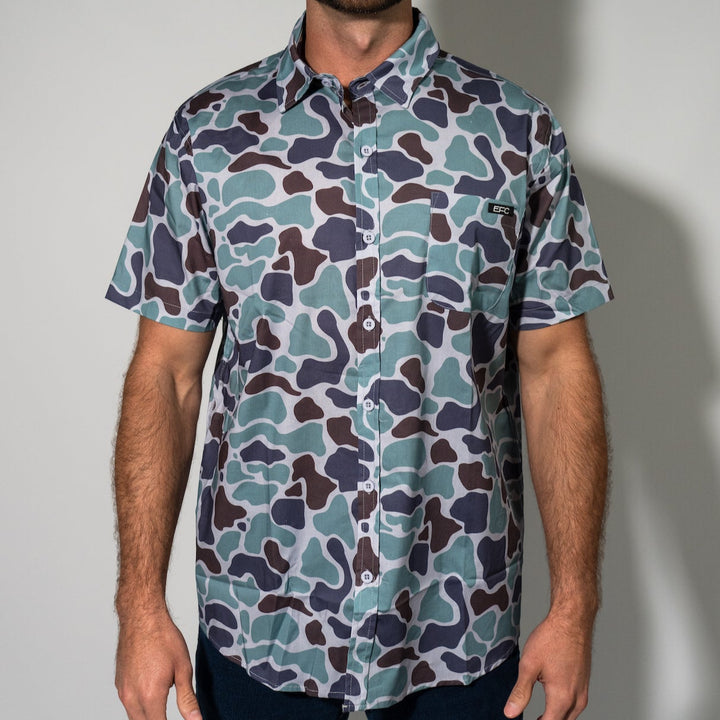Tracker Button Down _ MOSS