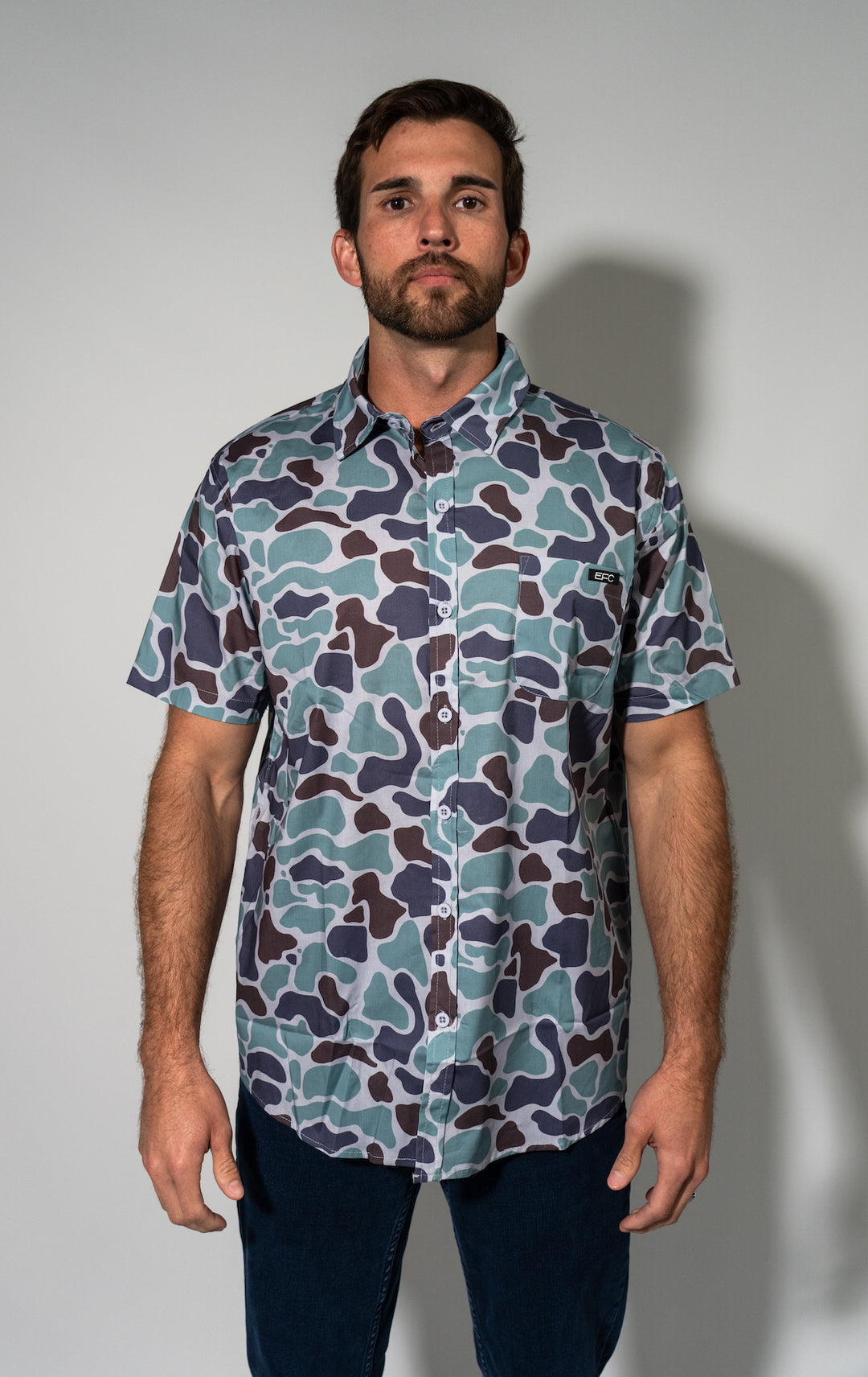 Tracker Button Down _ MOSS