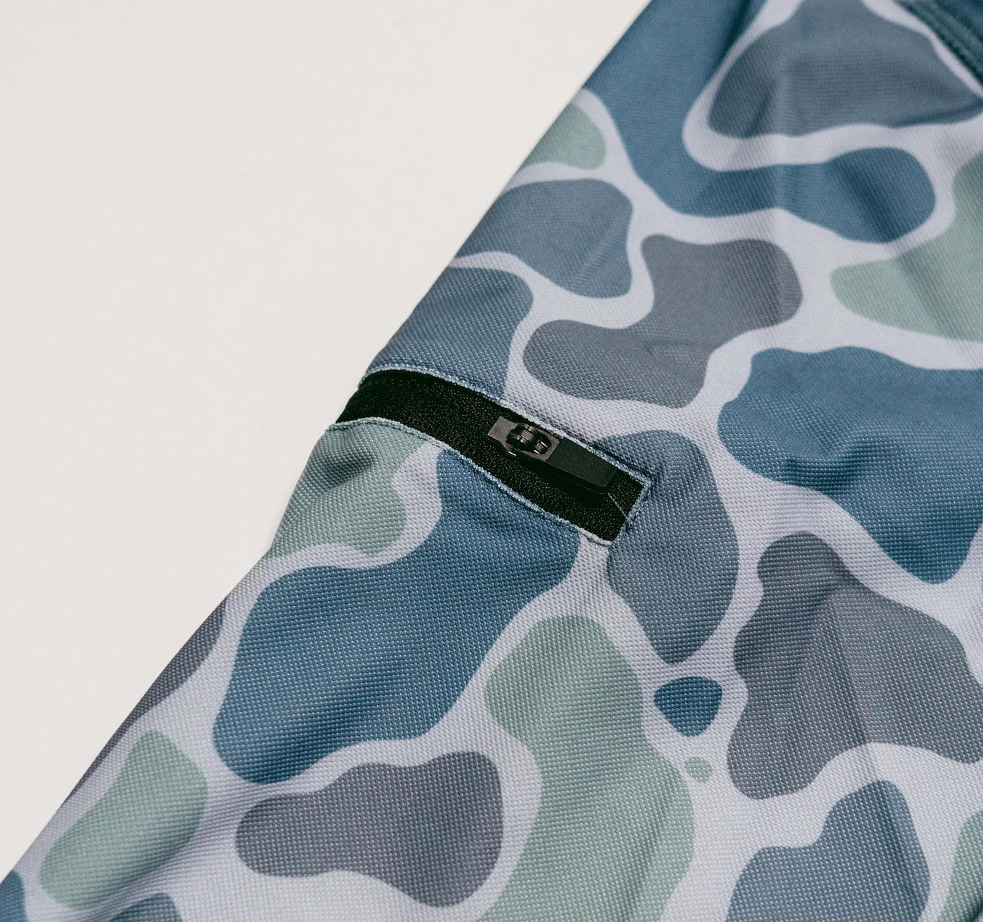 Tracker Performance Hoodie_ Sea