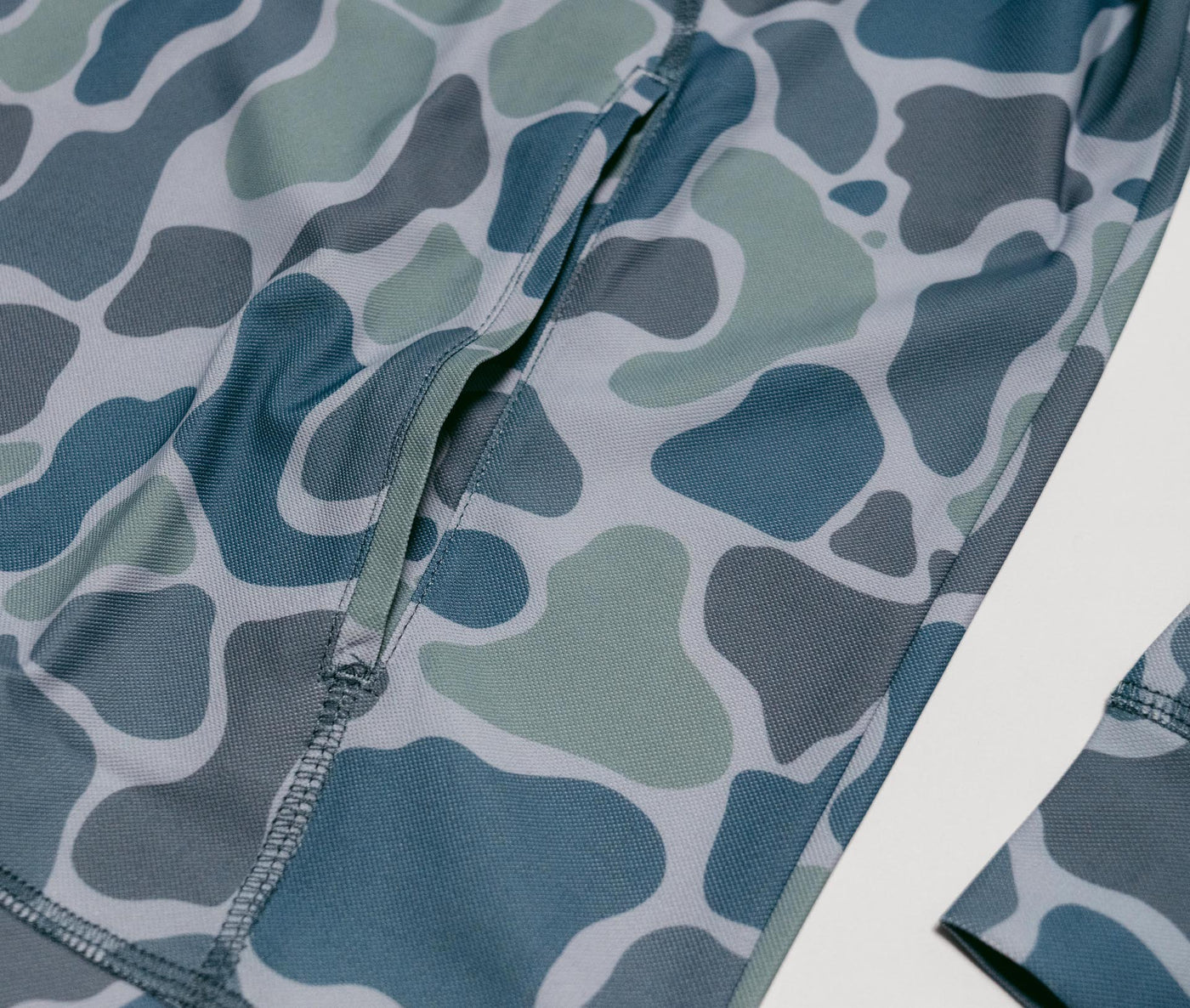 Tracker Performance Hoodie_ Sea