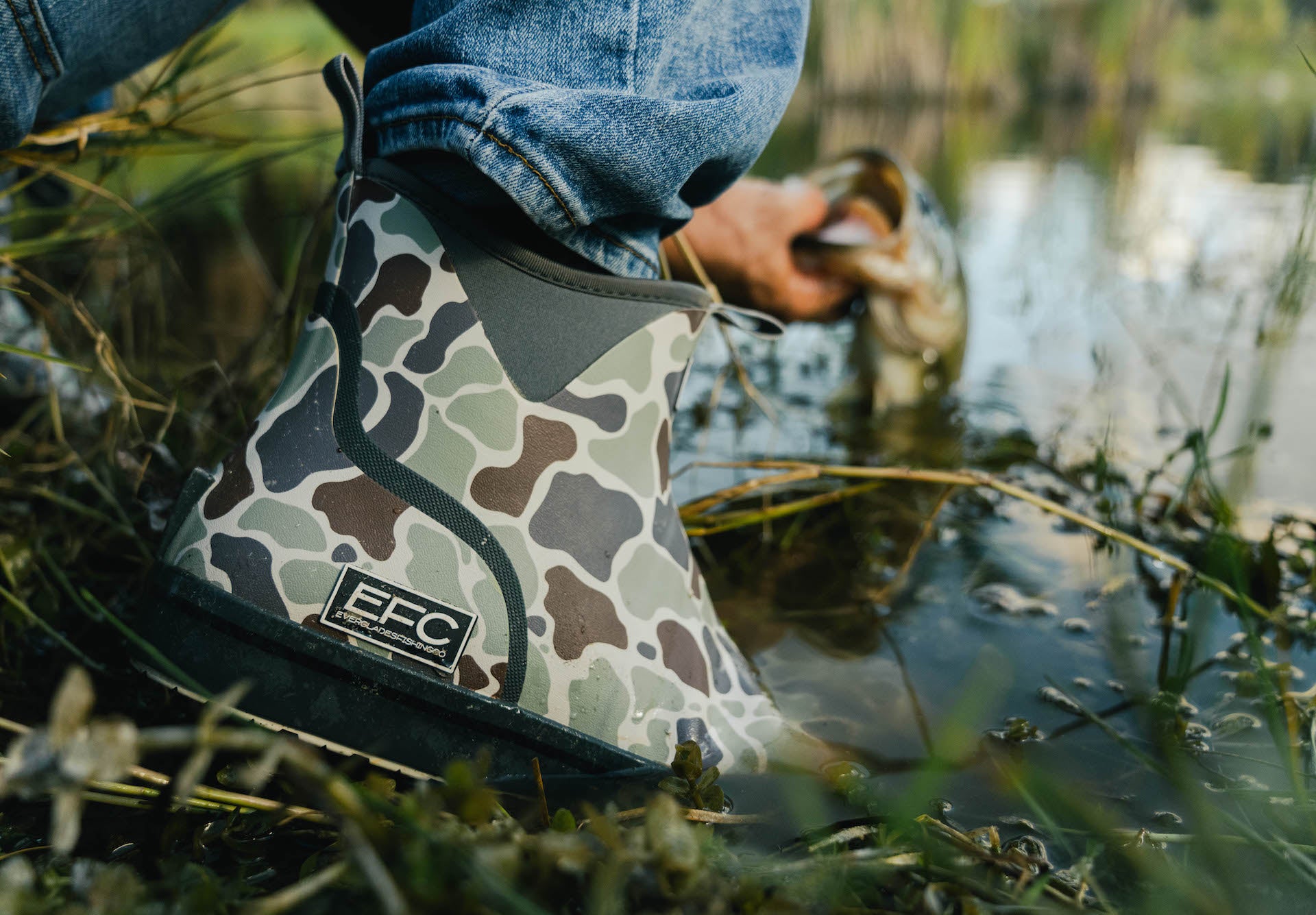 LFG DECK BOOT _ CAMO – Everglades Fishing Co