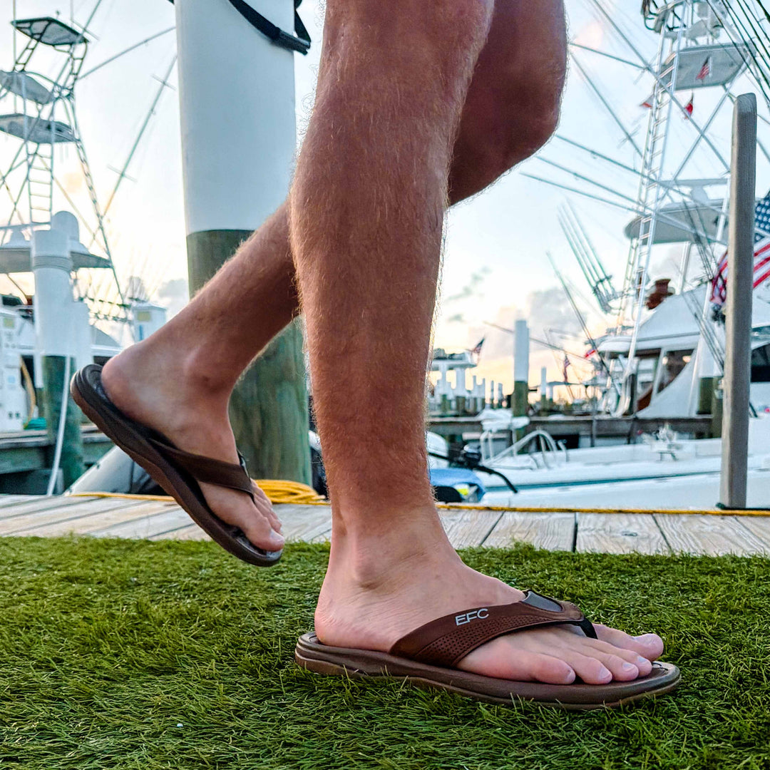 DECK SANDALS _ BROWN