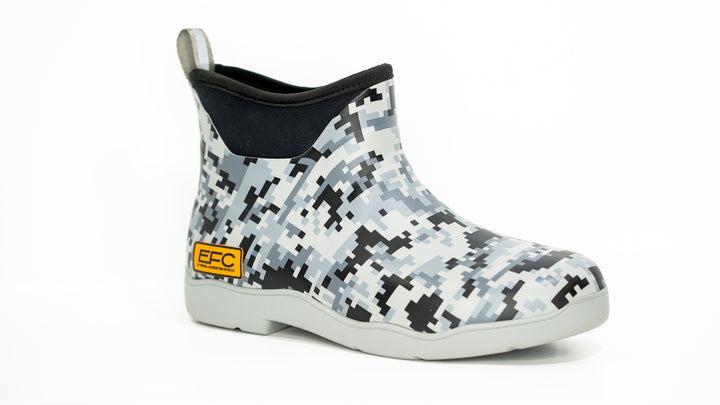 Womens Digital Camo Shorty Deck Boot