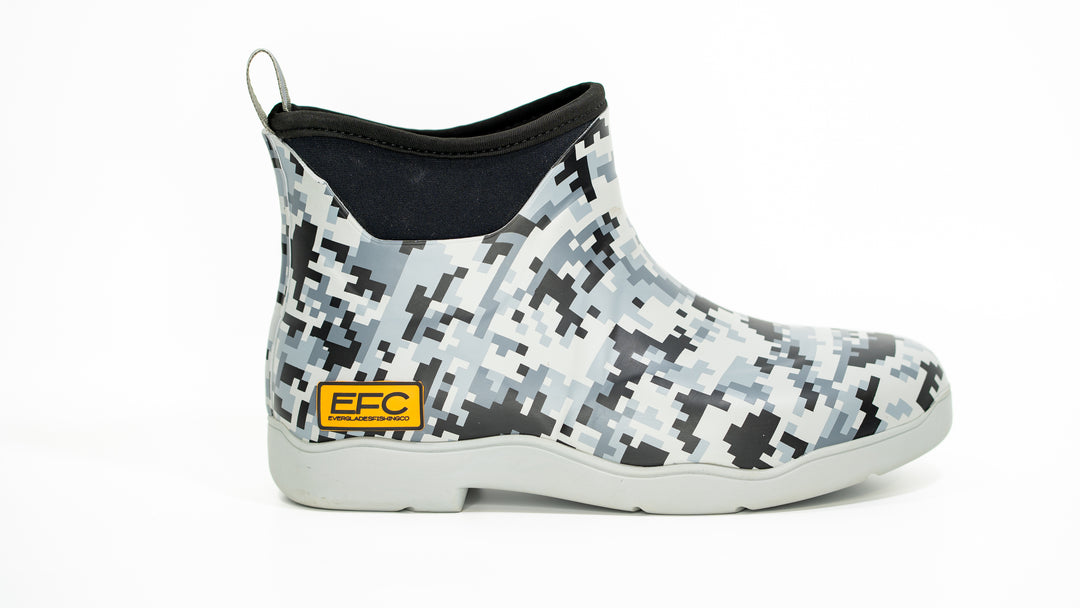 Womens Digital Camo Shorty Deck Boot