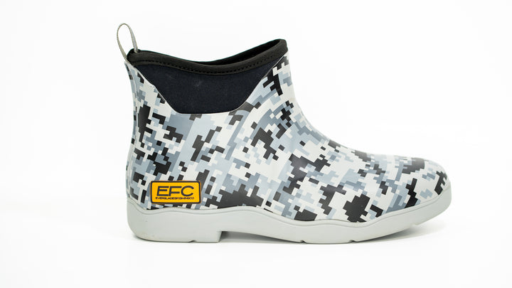 Womens Digital Camo Shorty Deck Boot
