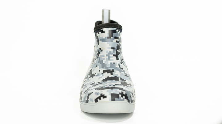 Womens Digital Camo Shorty Deck Boot